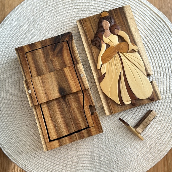 Princess Puzzle Box - Picture 4 of 7